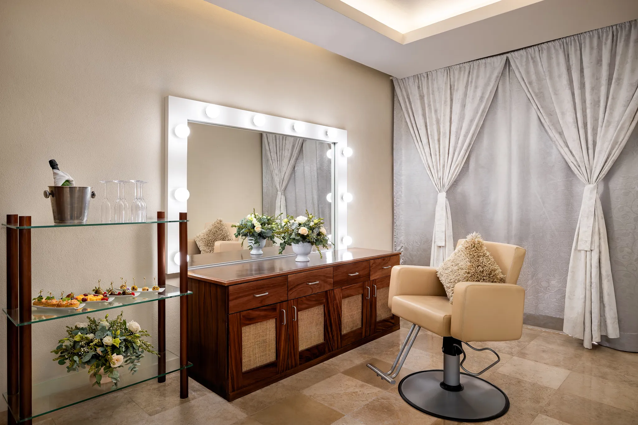 Bridal suite preparation room with vanity mirror at Sunscape Dorado Pacifico Ixtapa